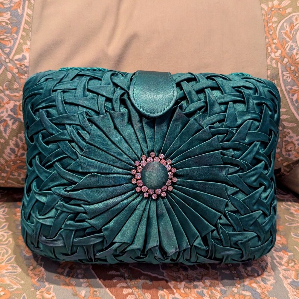 Intriguing Emerald Green Clutch/Crossbody NOWT - Picture 2 of 5